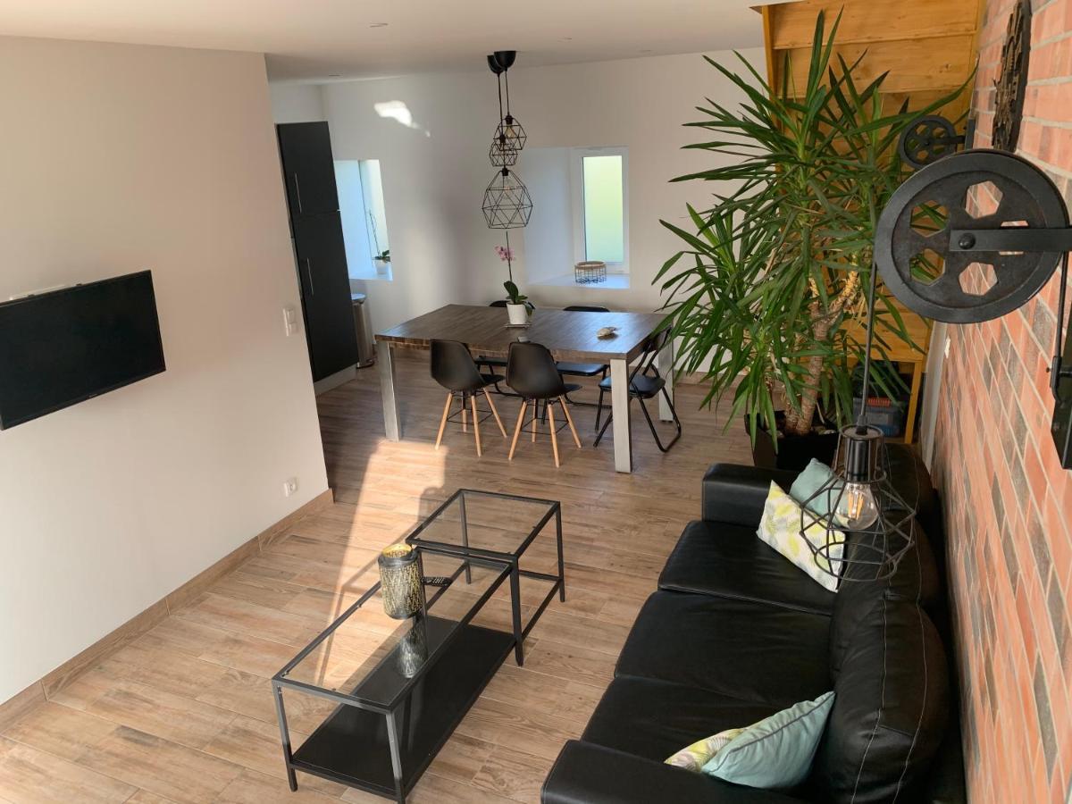 Gite 5 Pers Avec 2H Espace Bien-Etre Privatise Inclus Dans Le Prix De La Nuit 80M2 De Detente Équilly المظهر الخارجي الصورة